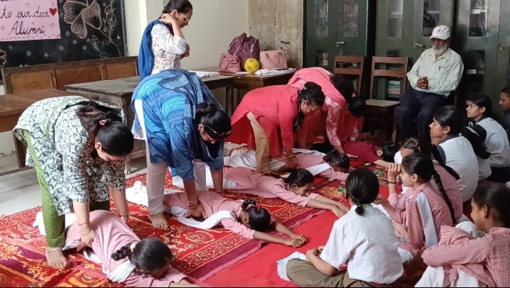 सुरक्षा के लिए स्व, नागरिक एवं राष्ट्रीय रक्षा प्रशिक्षण जरूरी - प्राचार्य संतोष गोयल
